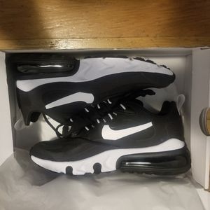 Womens Nike Air Max 270 React